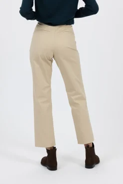 Pants><noscript><img width=