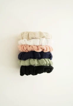 Hair Accessories>Humidity Lifestyle BELLA SCRUNCHIE