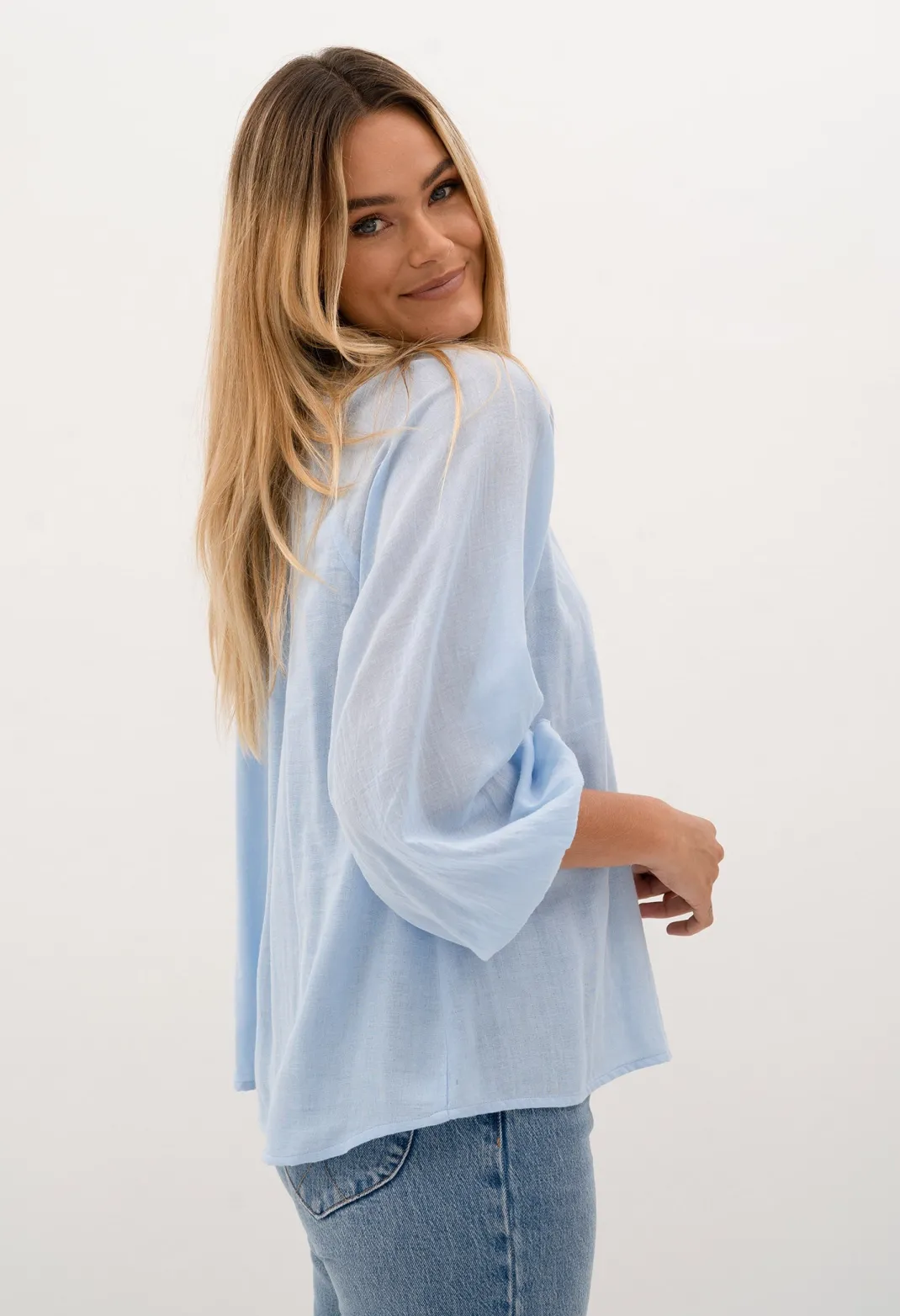 Resort | Blouses>Humidity Lifestyle CHI CHI BLOUSE