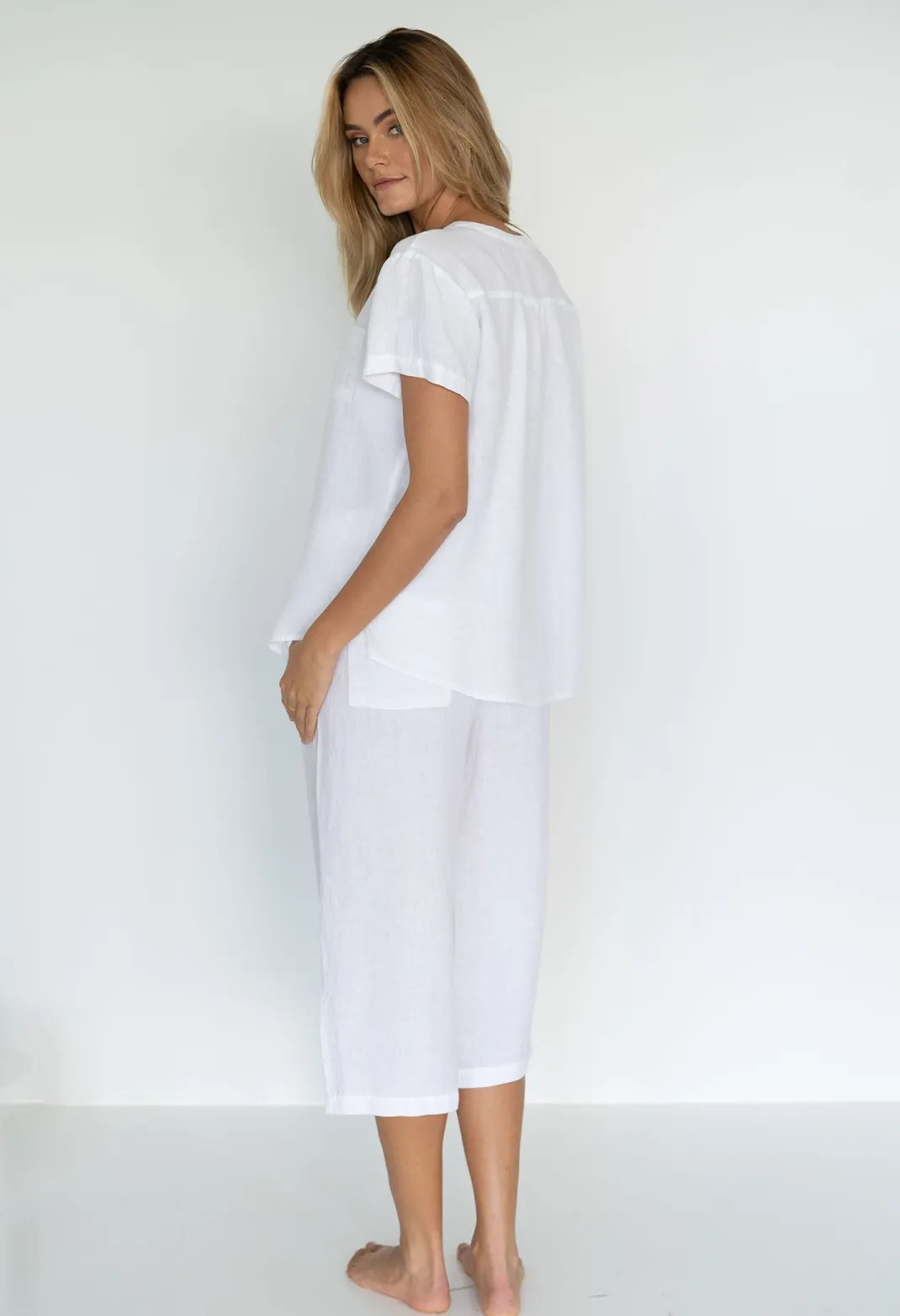 Sleepwear | Loungewear>Humidity Lifestyle DREAM SHIRT - WHITE