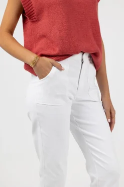 Pants><noscript><img width=