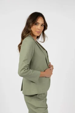 Jackets><noscript><img width=