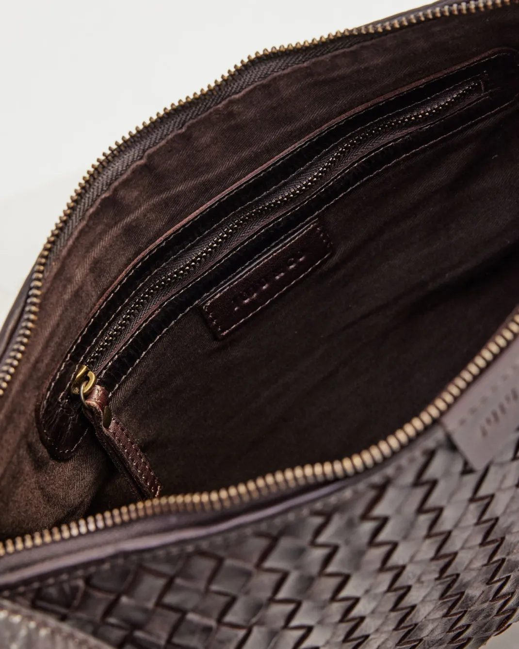 Bags>Humidity Lifestyle JUJU & CO BASQUE SLING - CHOCOLATE