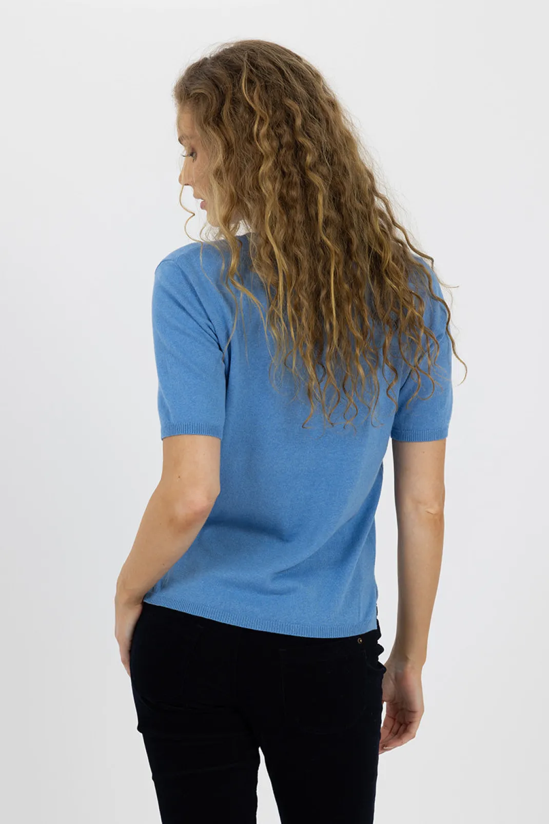 Basics | T-shirts>Humidity Lifestyle KIKI TEE AW24