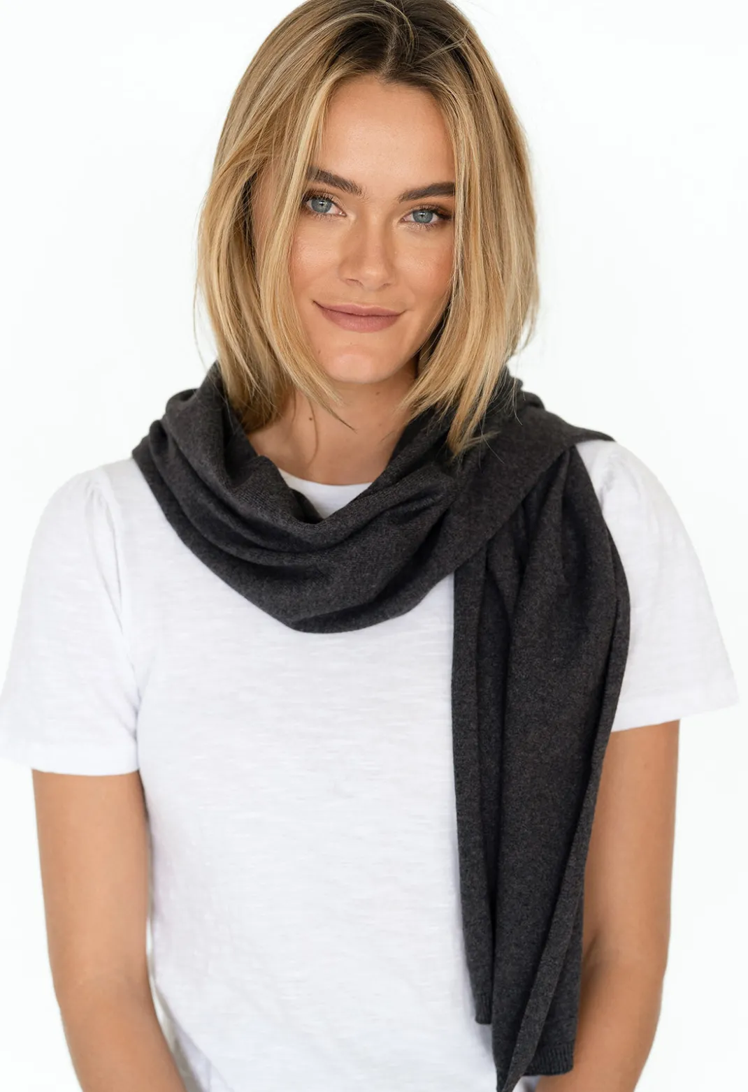 Scarves>Humidity Lifestyle LYON SCARF