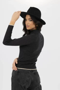 Lightweight Knits | Lightweight Knits><noscript><img width=