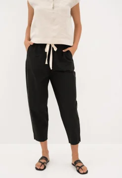 Pants><noscript><img width=