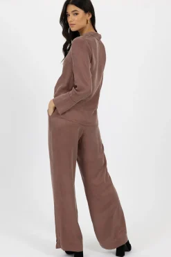 Pants><noscript><img width=