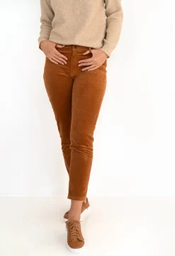 Pants><noscript><img width=