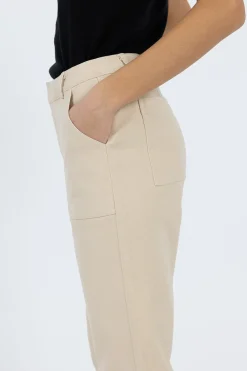 Pants><noscript><img width=