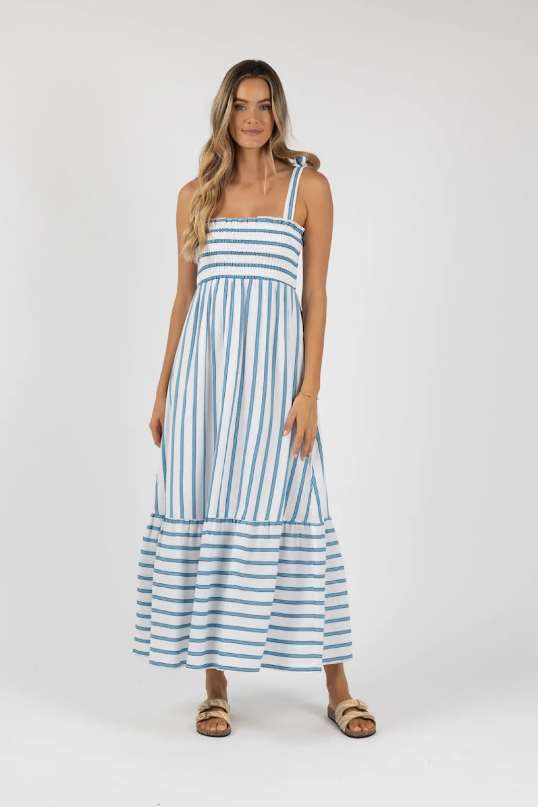 Resort | Maxi Dresses>Humidity Lifestyle SANTOS SHIRRED DRESS