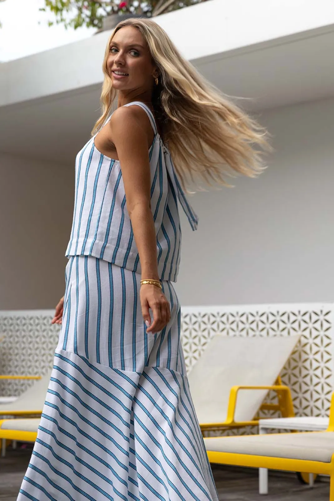 Resort | Skirts>Humidity Lifestyle SANTOS SKIRT