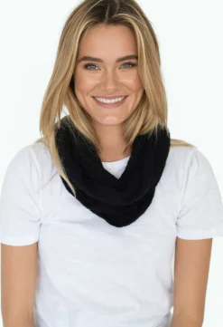 Scarves><noscript><img width=